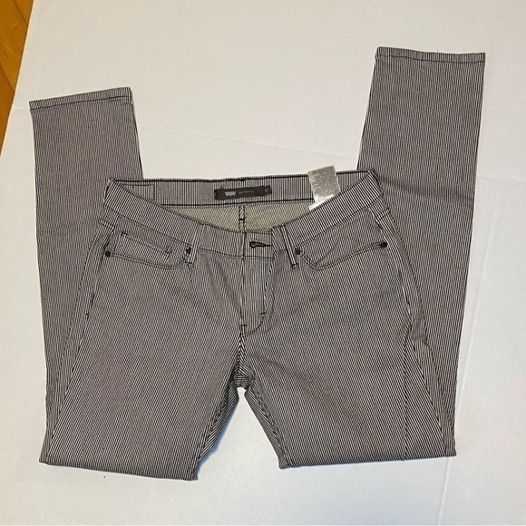 🛍️ Levi 524 Skinny Jeans - Picture 2 of 5